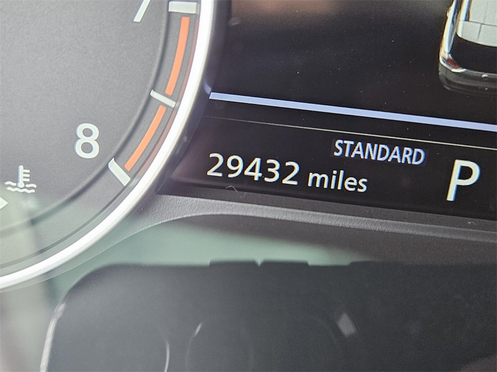 Used 2021 Nissan Rogue SV image 25