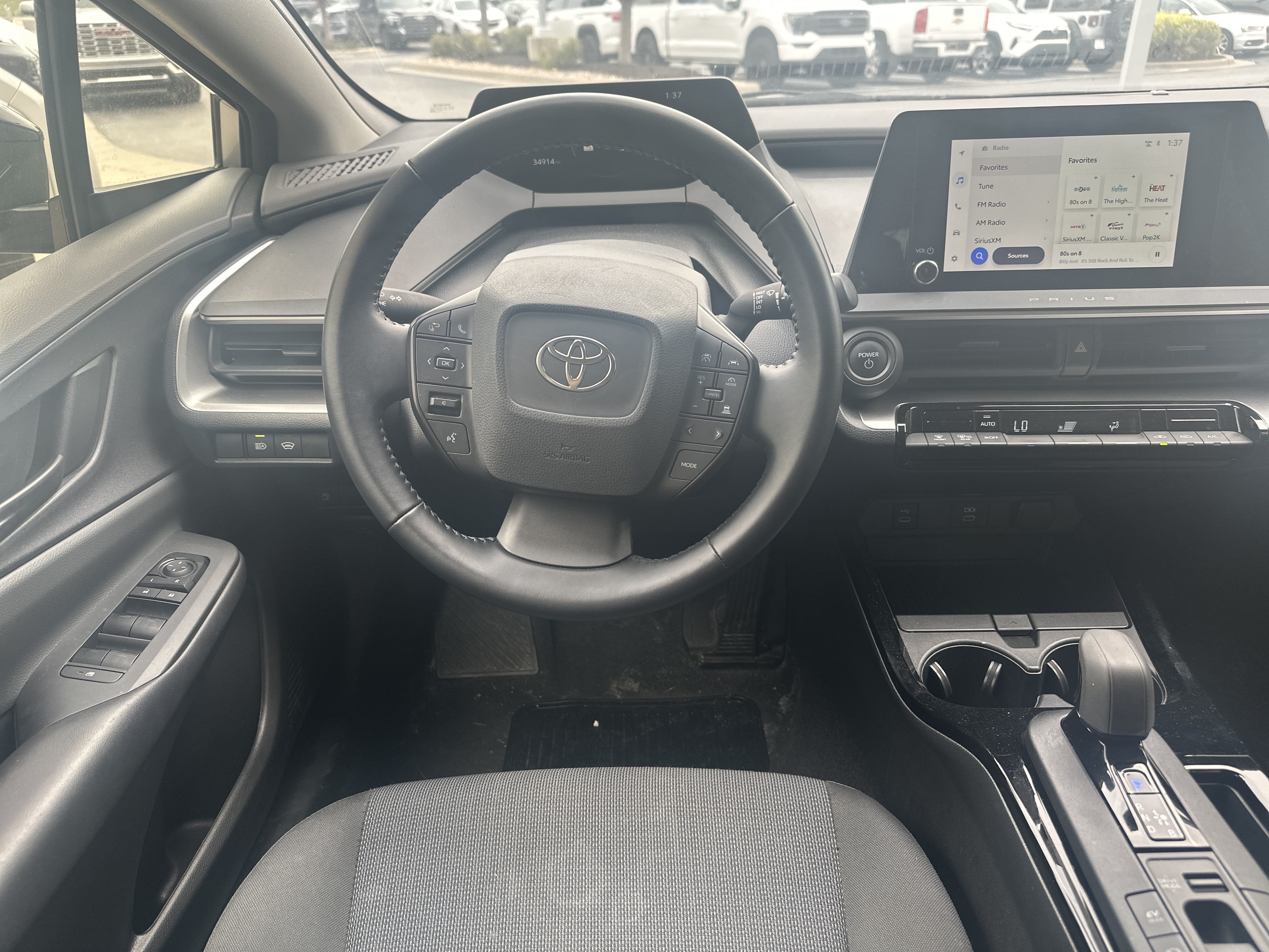 Used 2025 Toyota Prius LE FWD image 14