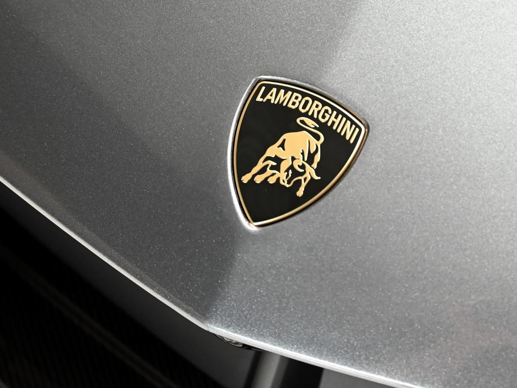 Used 2026 Lamborghini Revuelto AWD/4WD image 45