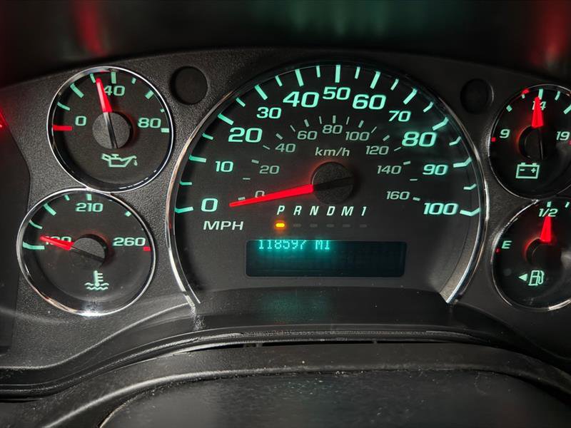 Used 2011 Chevrolet Express 2500 image 30