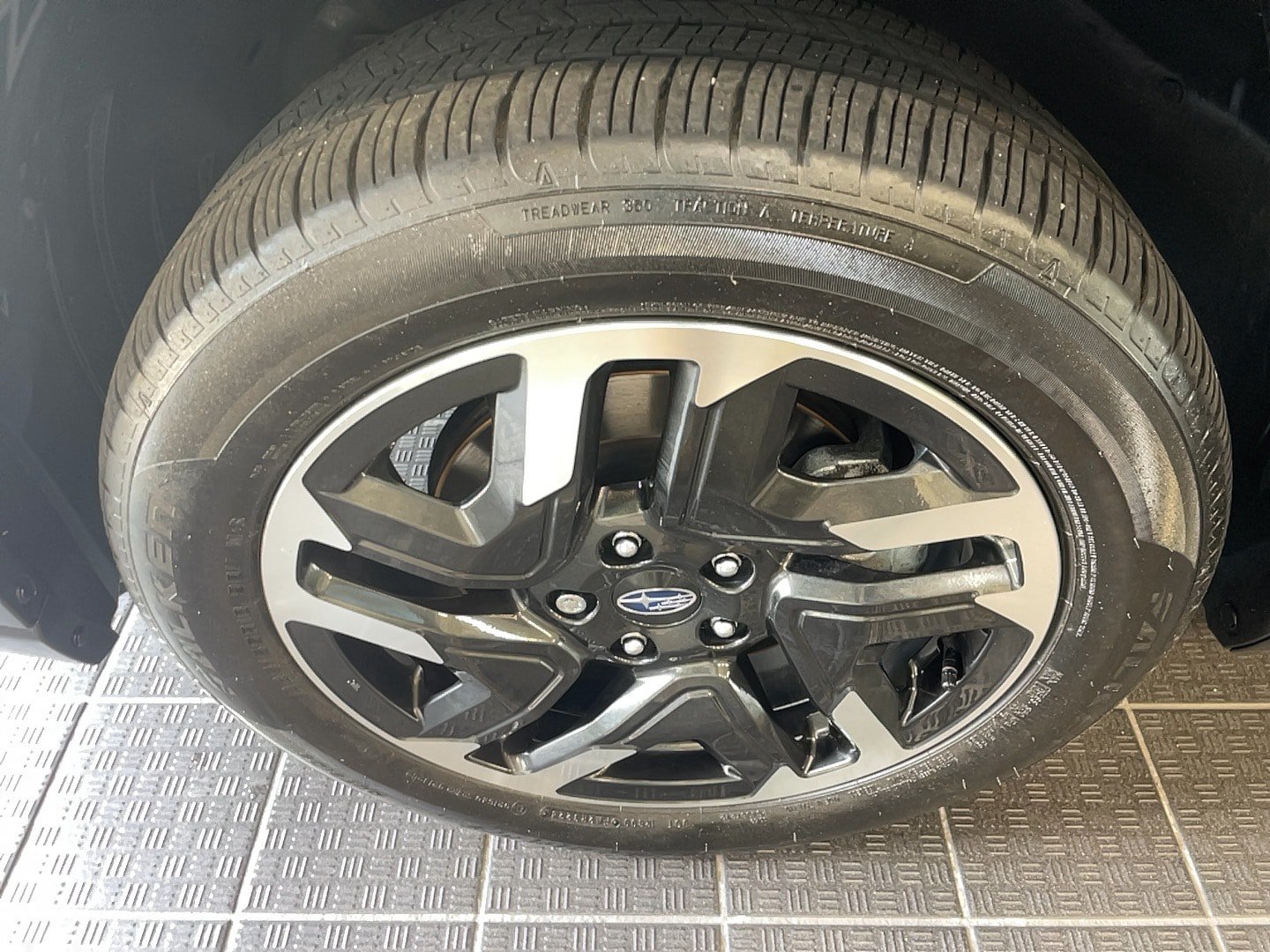 Used 2025 Subaru Forester Limited AWD/4WD image 5