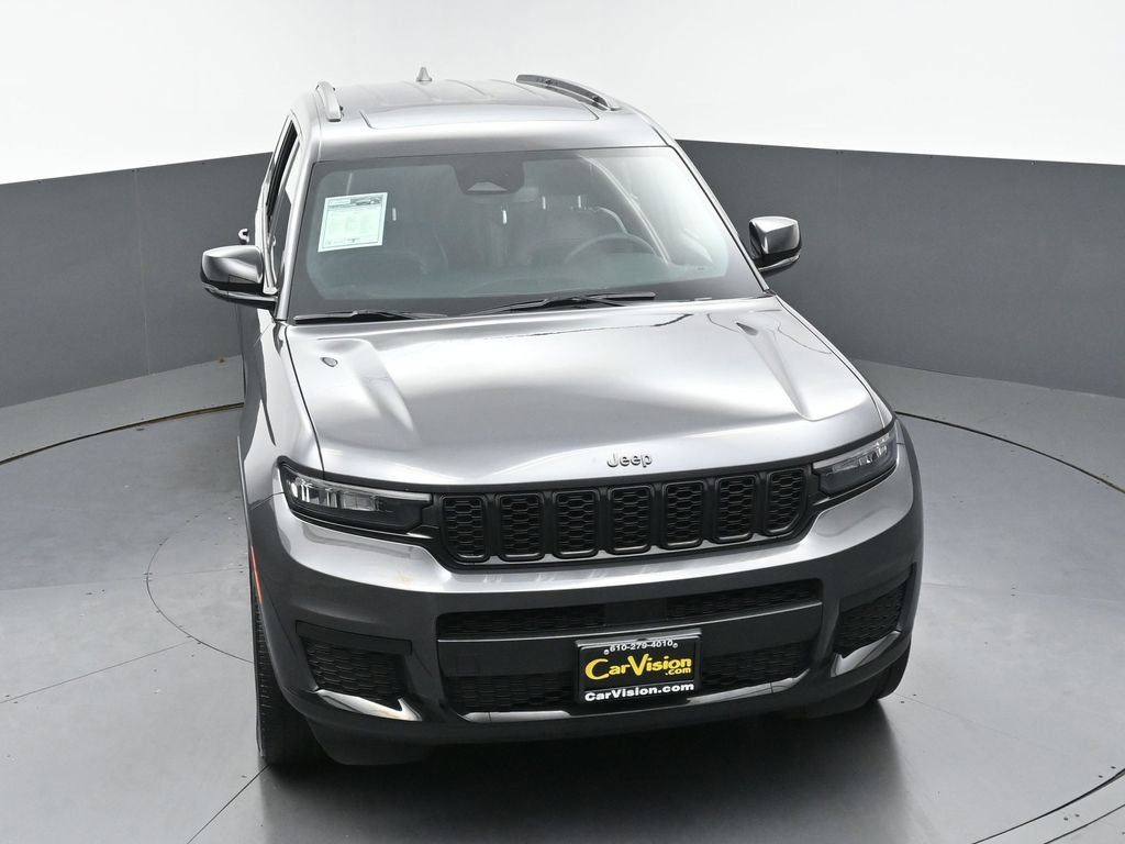 Used 2023 Jeep Grand Cherokee L Laredo AWD/4WD image 45