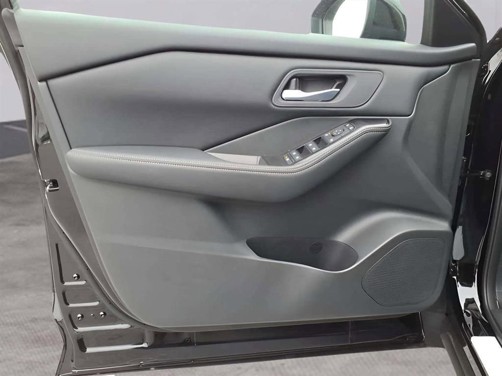 New 2026 Nissan Rogue SV image 14