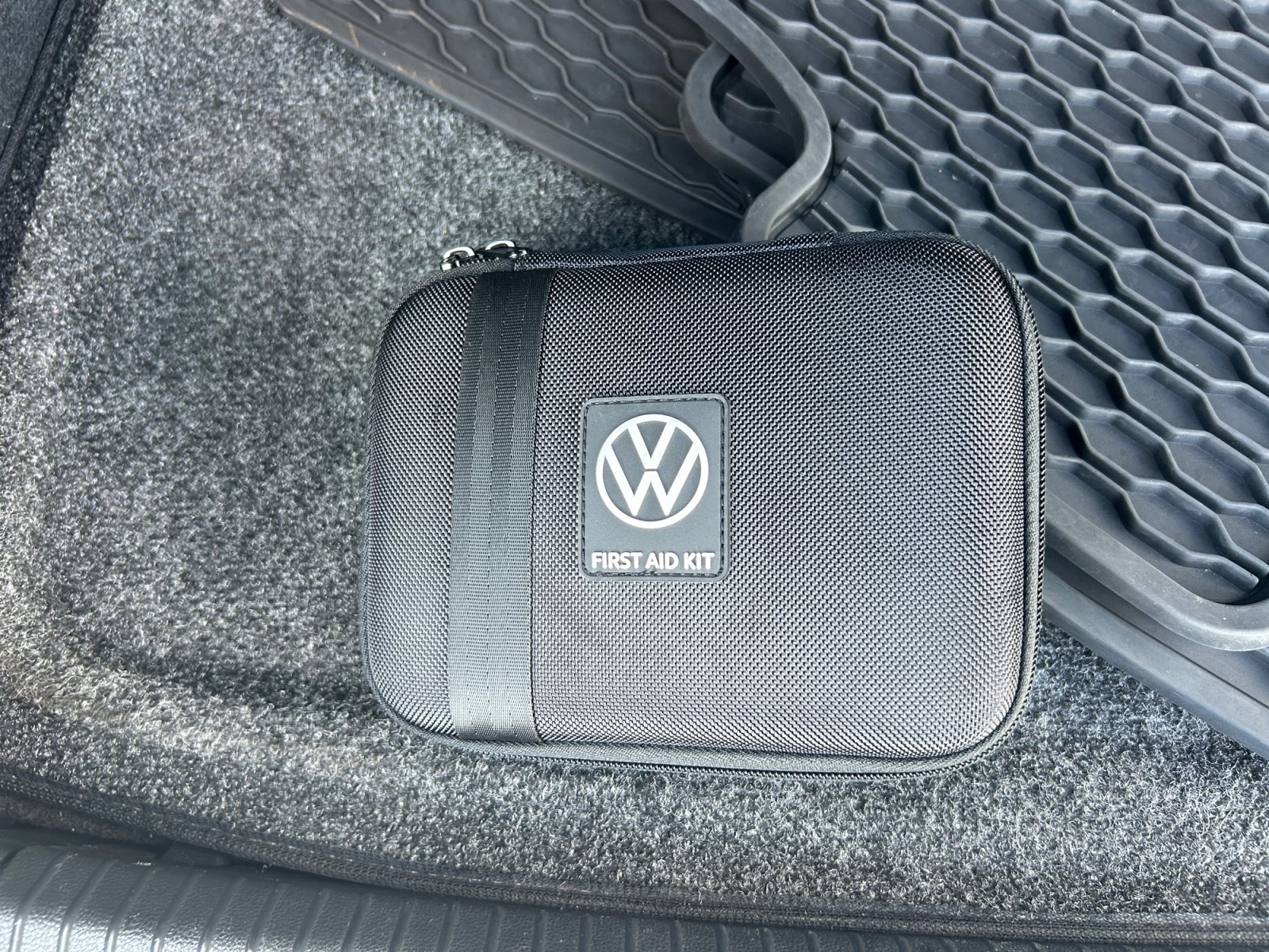 Certified 2024 Volkswagen GTI S FWD image 29
