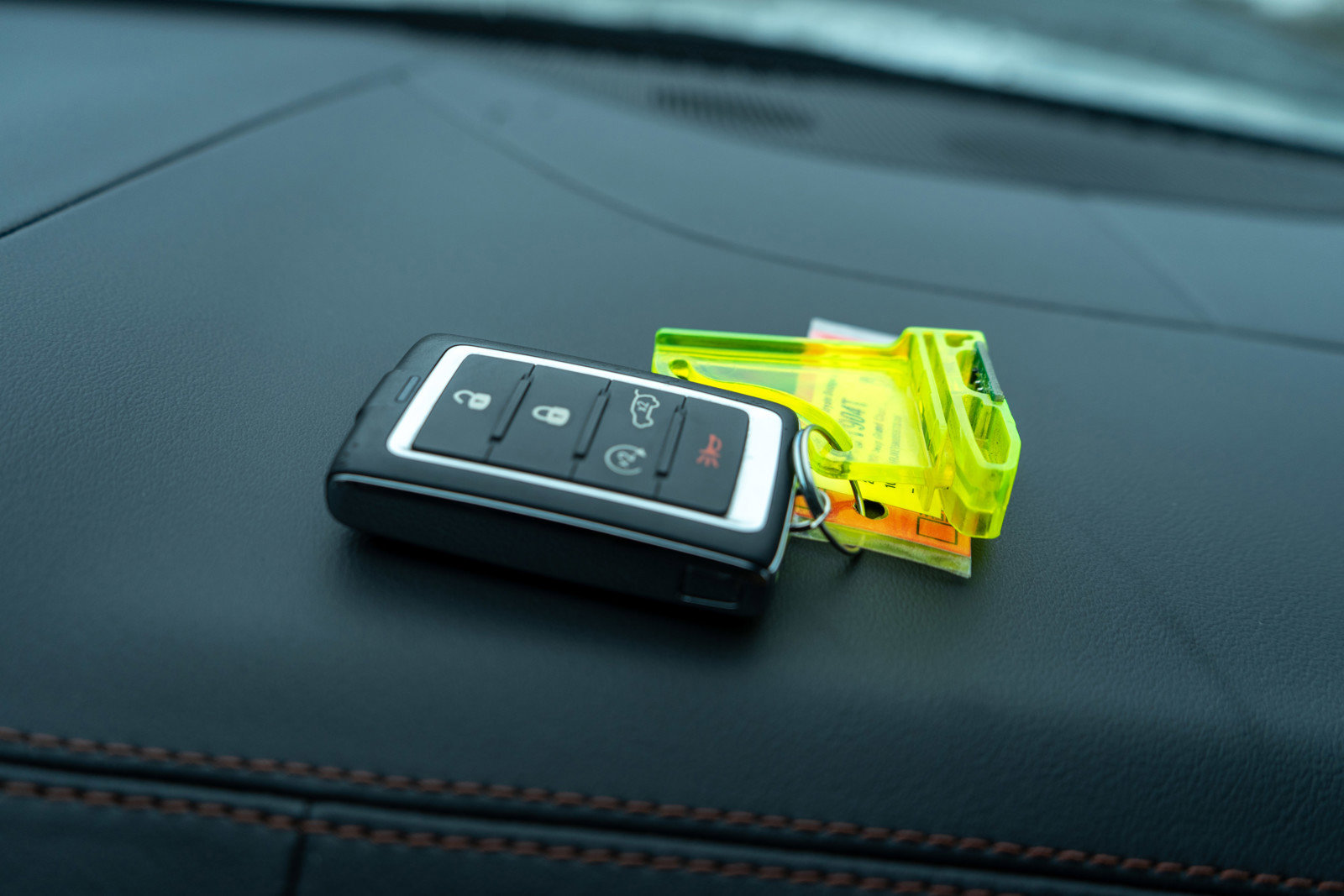 Used 2022 Jeep Grand Cherokee L Summit w/ Luxury Tech Group V image 33