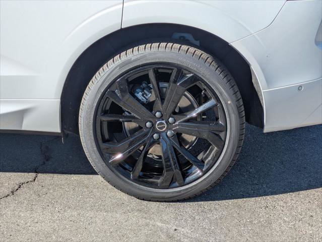 New 2026 Volvo XC60 T8 Ultra w/ Protection Package Premier AWD/4WD image 6