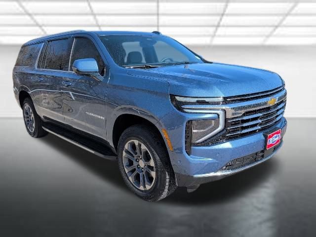 New 2026 Chevrolet Suburban LT w/ Comfort Package