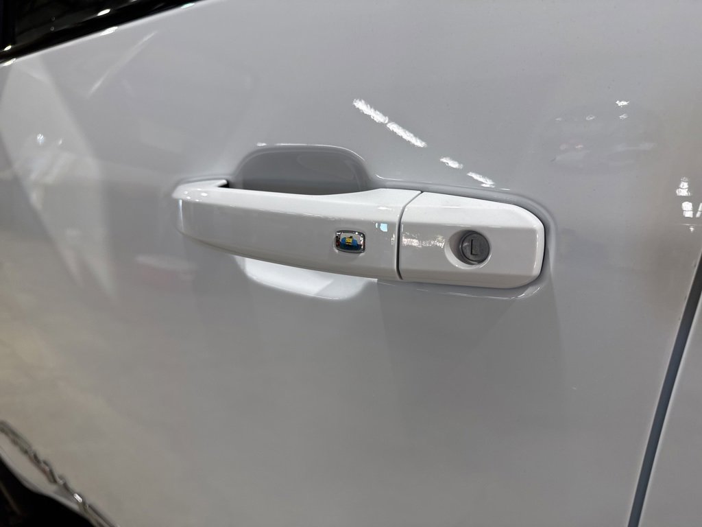 New 2026 GMC Sierra 3500 AT4 w/ AT4 Premium Plus Package image 17