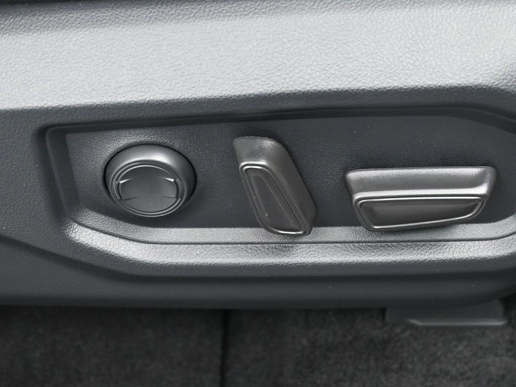 Used 2024 Toyota Tundra Limited image 33