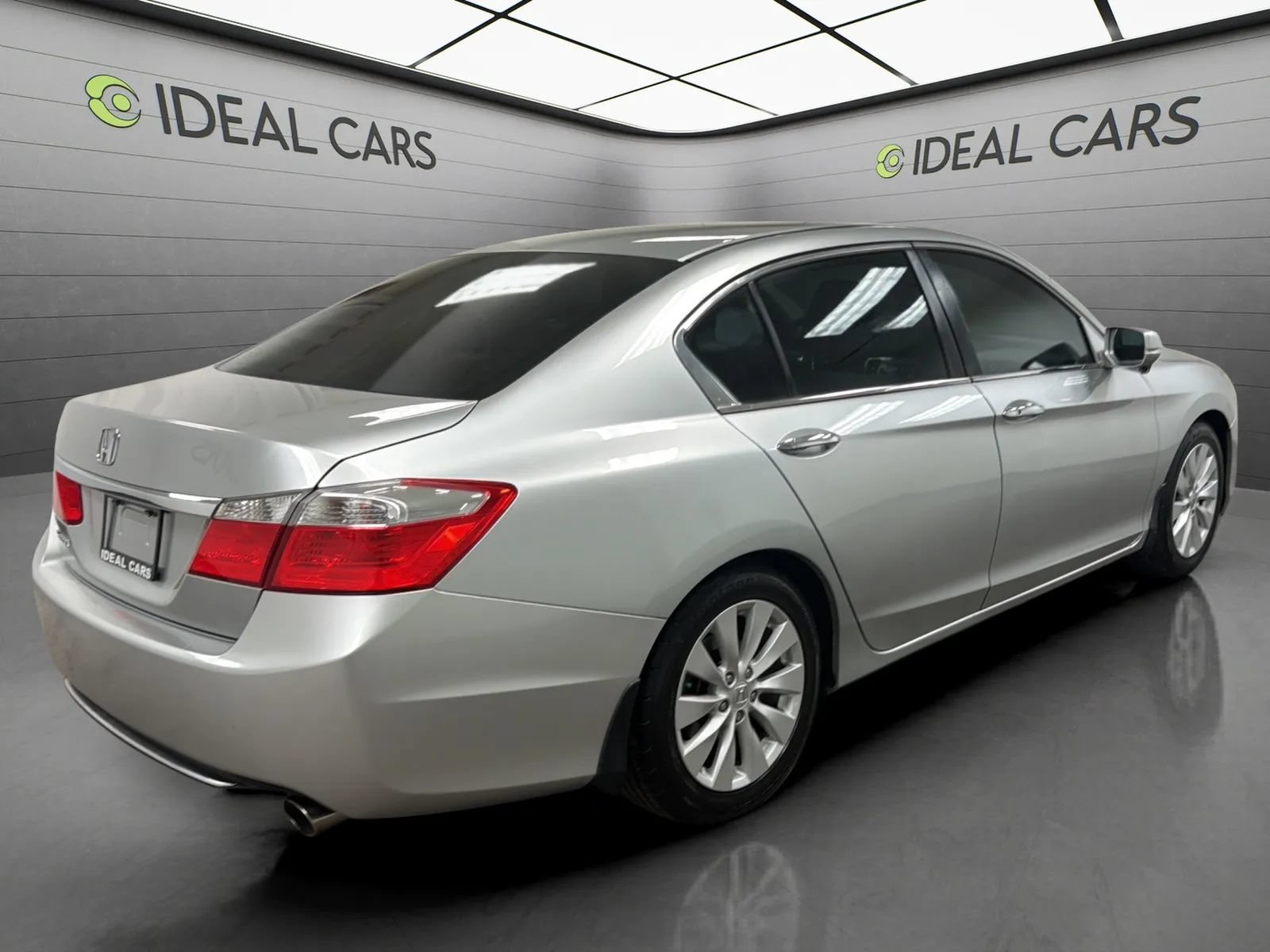 Used 2013 Honda Accord EX image 5