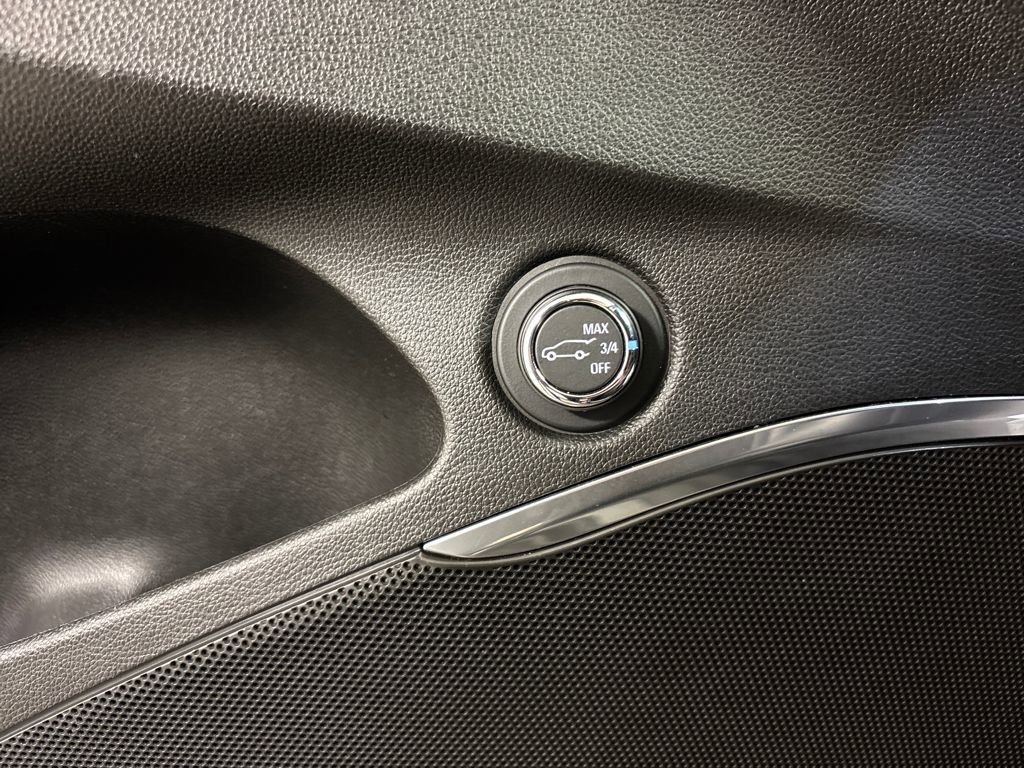 Certified 2022 Buick Enclave Avenir w/ Avenir Technology Package image 26