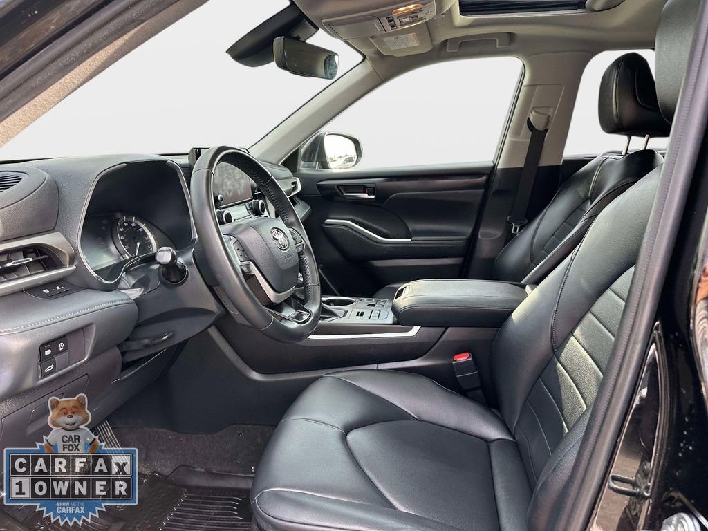 Used 2023 Toyota Highlander XLE image 15
