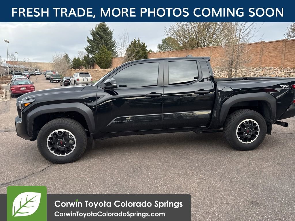 Used 2024 Toyota Tacoma TRD Off-Road w/ TRD Off Road Premium Package image 5