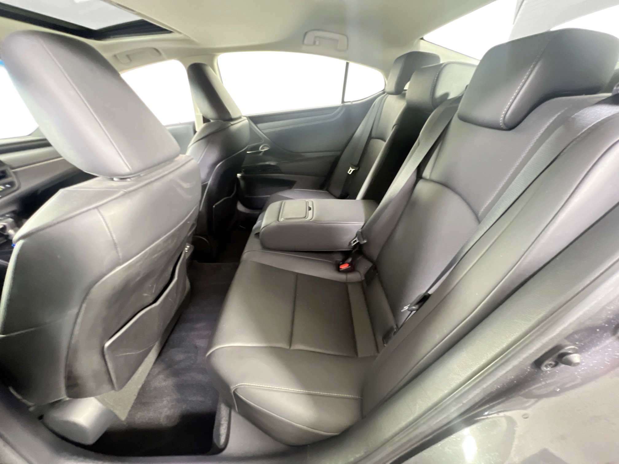 Used 2023 Lexus ES 350 w/ Premium Package image 23