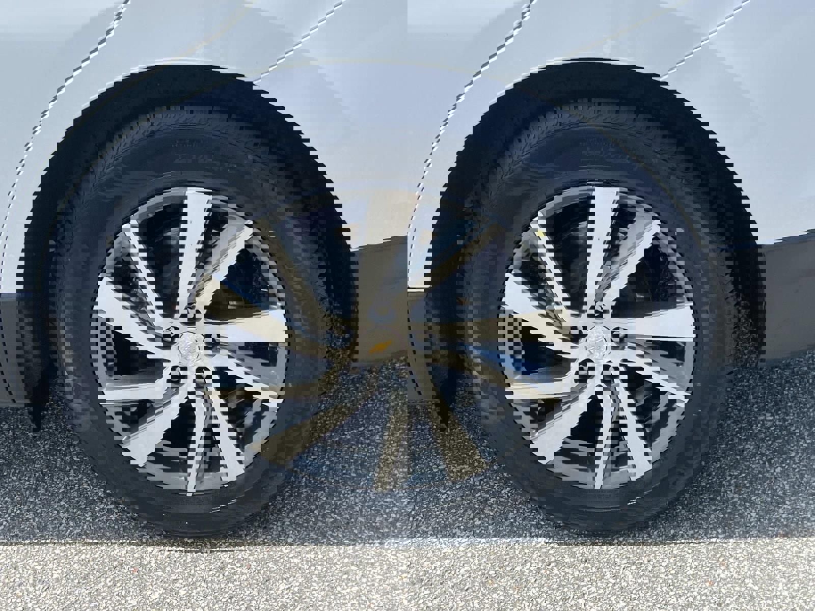 Used 2022 Chevrolet Equinox Premier image 19