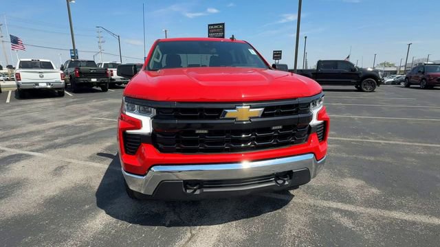 Used 2025 Chevrolet Silverado 1500 LT image 3