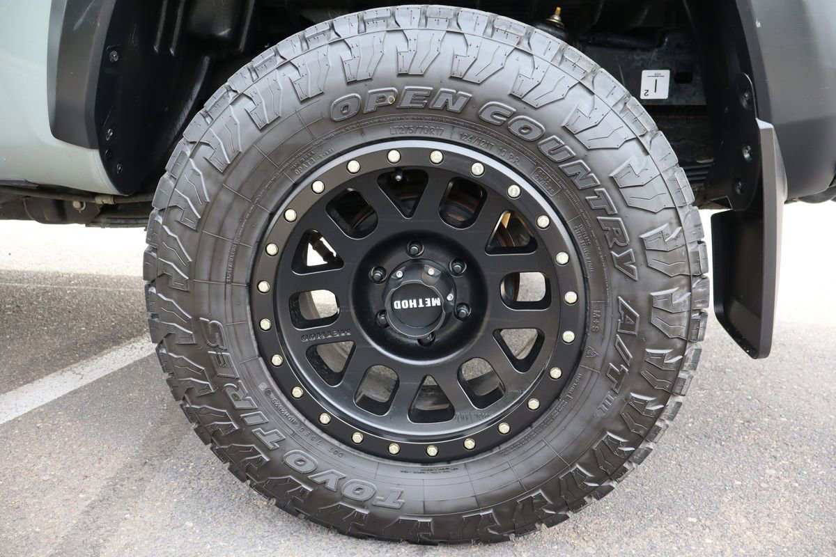 Used 2023 Toyota Tacoma TRD Off-Road w/ TRD Premium Off Road Package AWD/4WD image 62