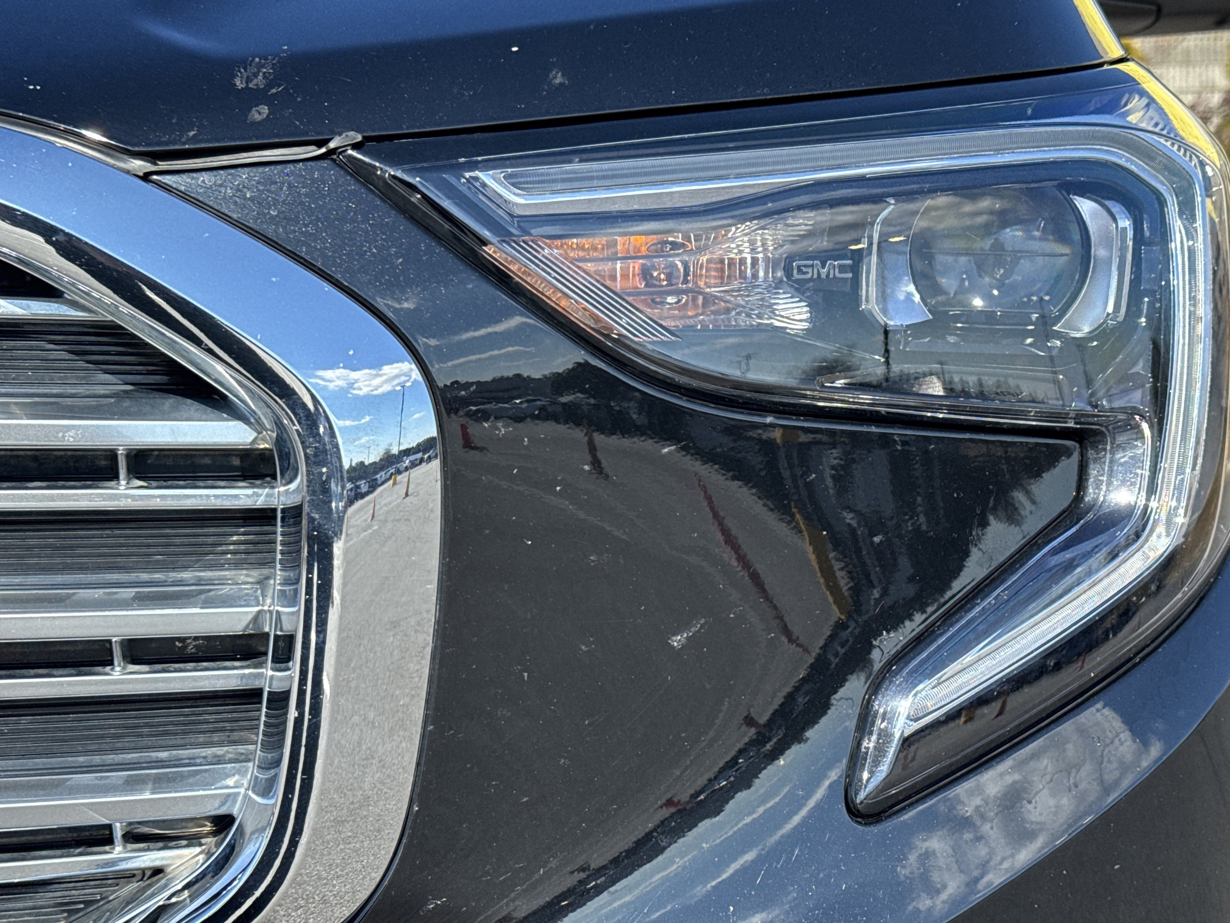 Used 2020 GMC Terrain Denali w/ Denali Premium Package image 6