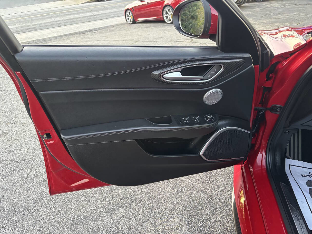 Used 2018 Alfa Romeo Giulia Quadrifoglio w/ Driver Assist Dynamic Package image 19