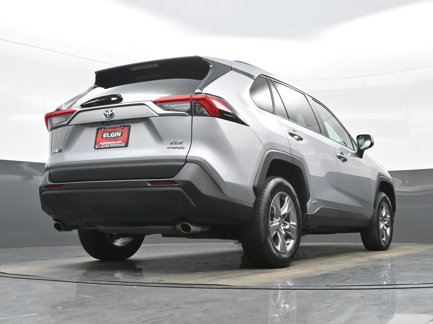 Used 2022 Toyota RAV4 XLE w/ Convenience Package AWD/4WD image 32