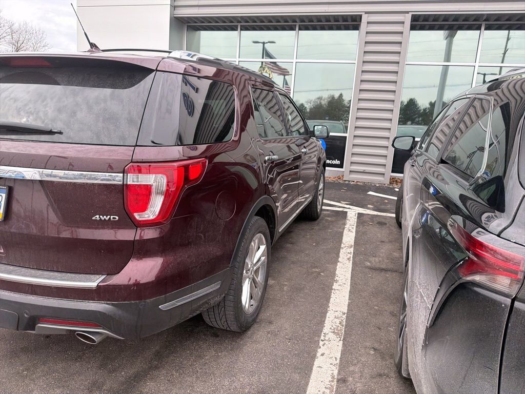 Used 2019 Ford Explorer Limited w/ Ford Safe & Smart Package image 6