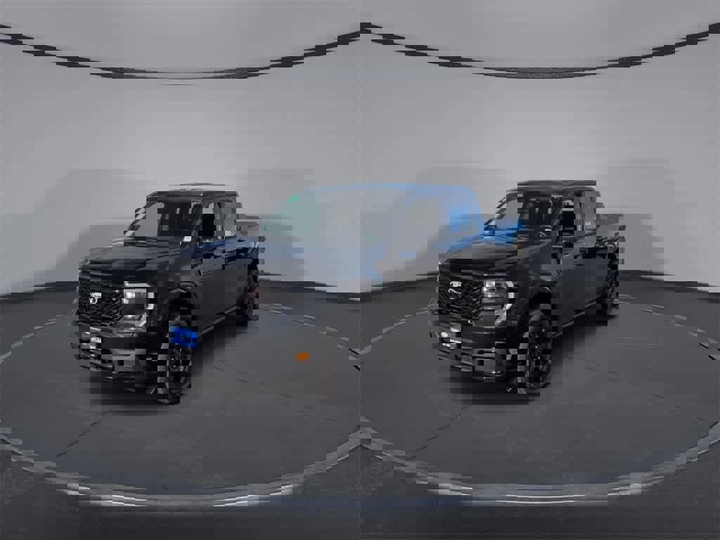 New 2025 Ford Maverick Lariat w/ Black Appearance Package image 3