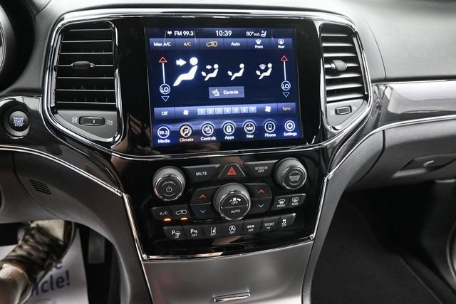 Used 2020 Jeep Grand Cherokee Overland AWD/4WD image 32