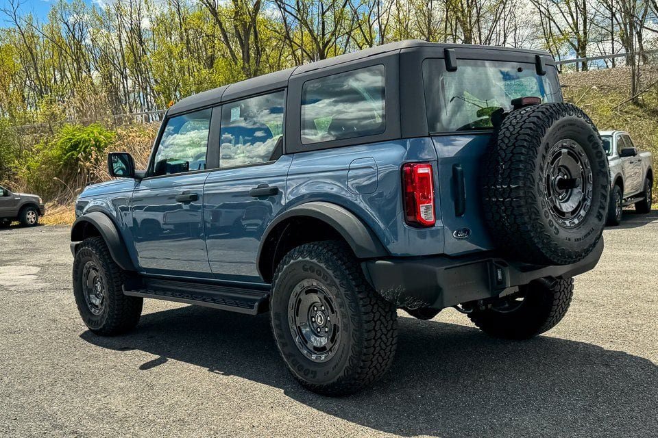 New 2025 Ford Bronco 4-Door w/ Sasquatch Package AWD/4WD image 5