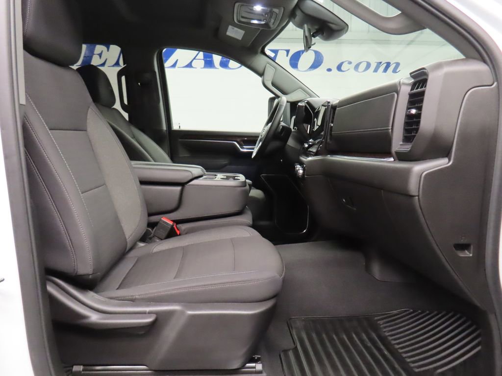 Used 2025 GMC Sierra 2500 SLE w/ SLE Convenience Package AWD/4WD image 31