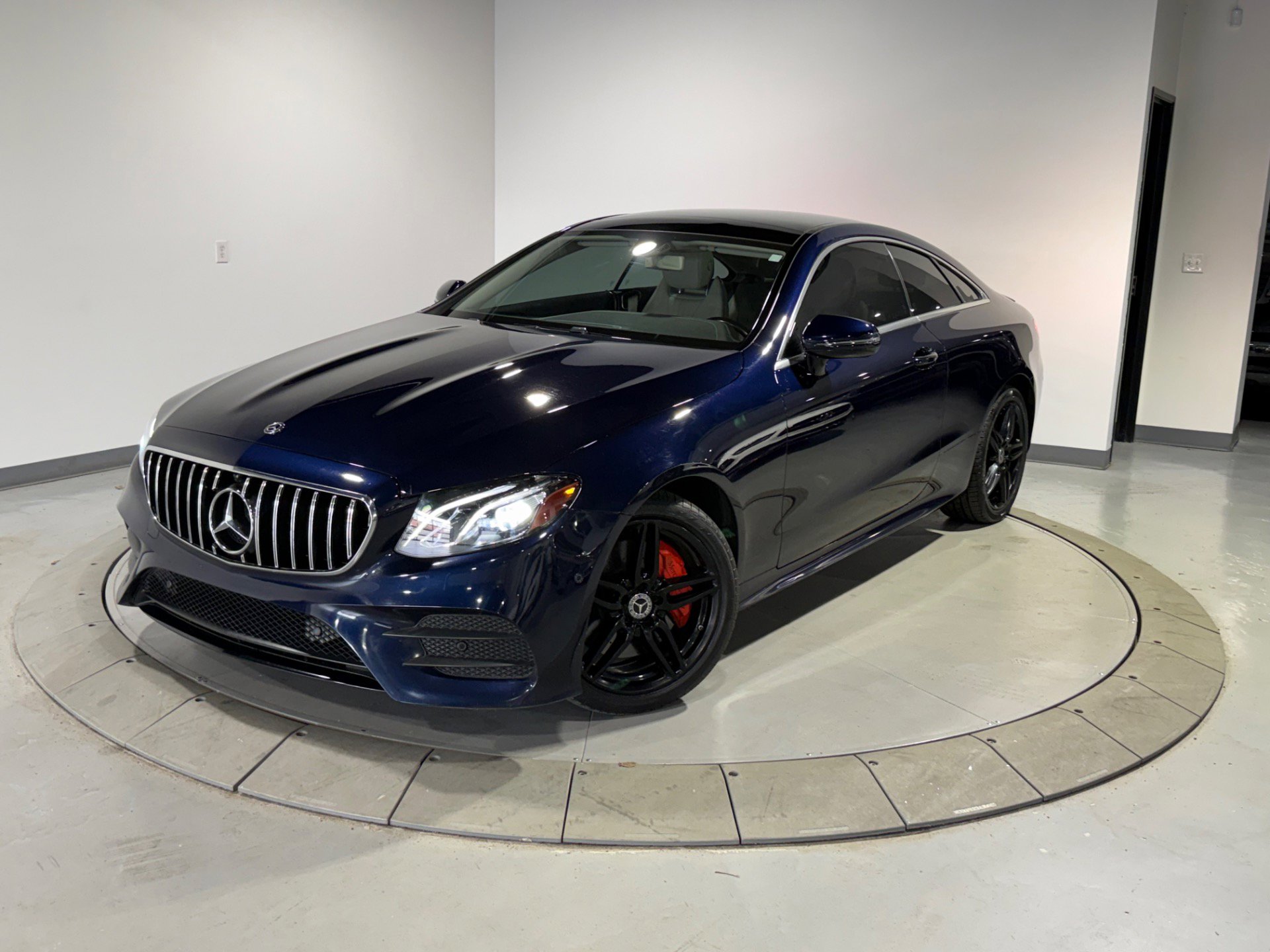 Used 2018 Mercedes-Benz E 400 4MATIC Coupe image 3