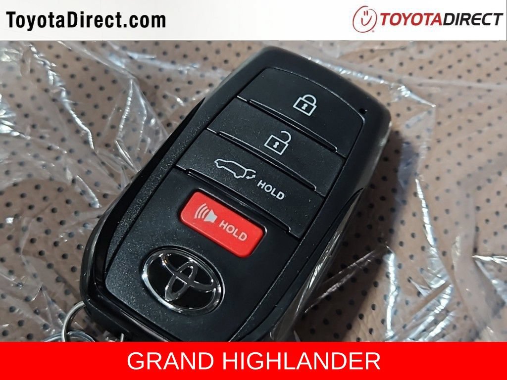 New 2026 Toyota Grand Highlander AWD image 34