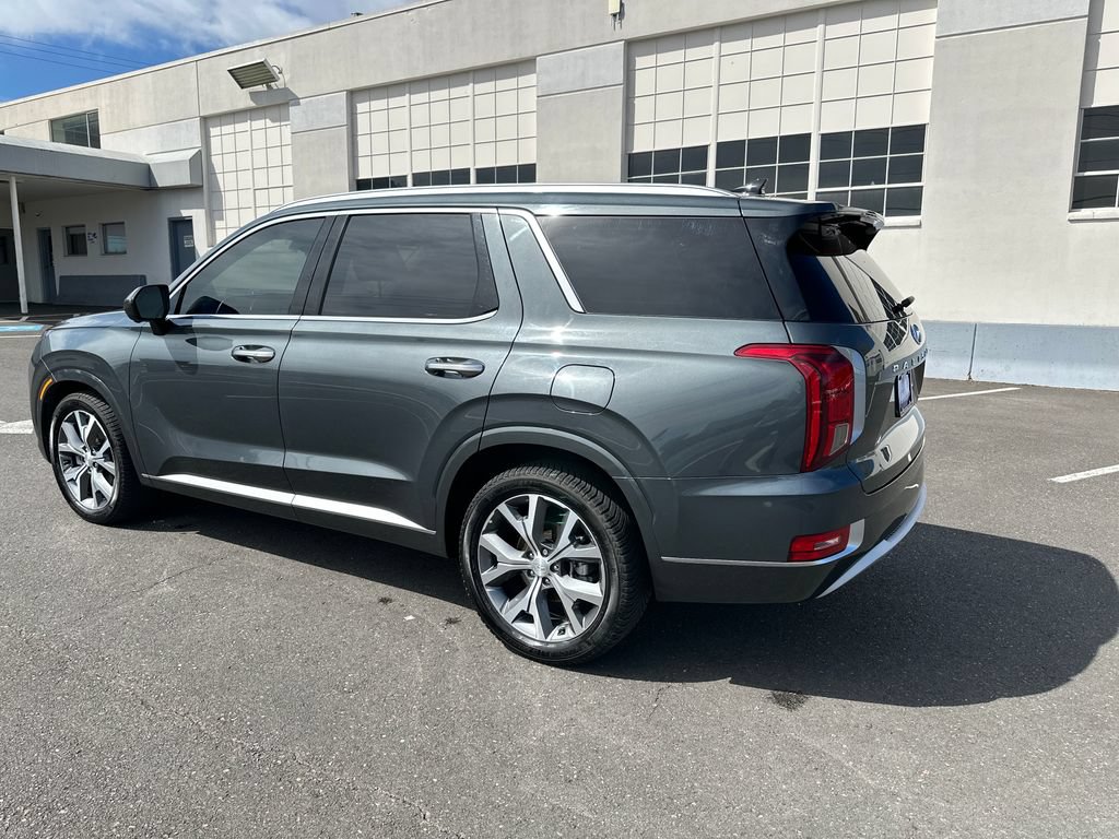 Used 2022 Hyundai Palisade Limited w/ Cargo Package AWD/4WD image 4