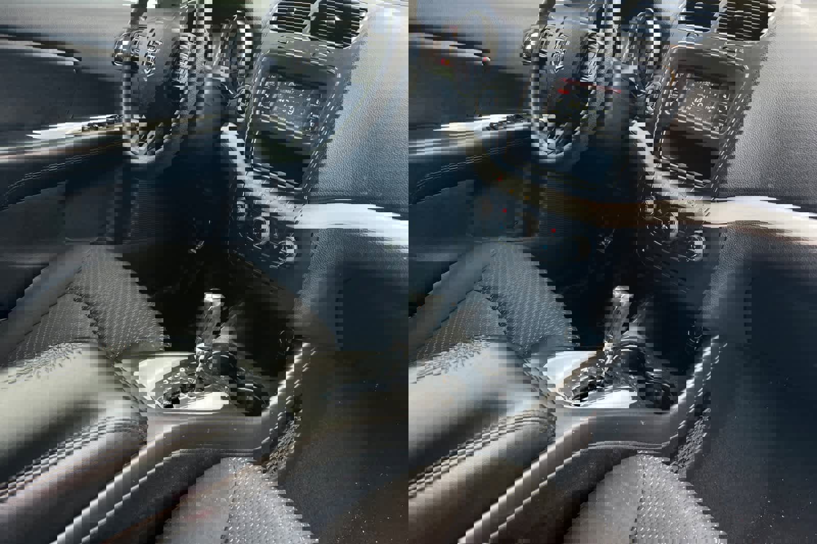 Used 2020 Dodge Journey SE w/ Blacktop Package image 18