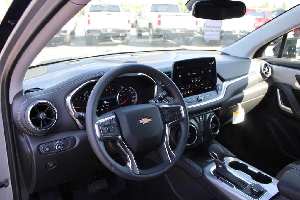 New 2026 Chevrolet Blazer LT w/ Convenience Package FWD image 23