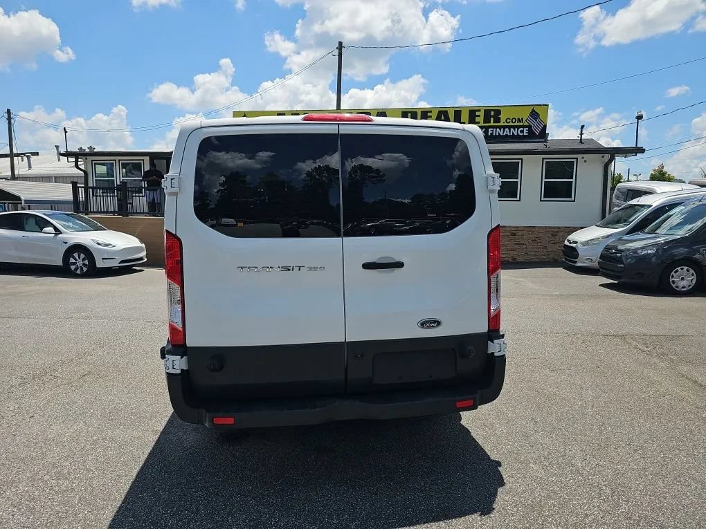 Used 2016 Ford Transit 350 XL RWD image 4