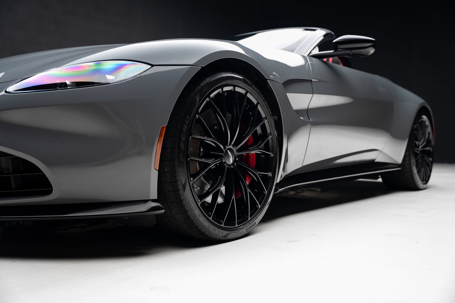 Used 2023 Aston Martin V8 Vantage Roadster RWD image 70