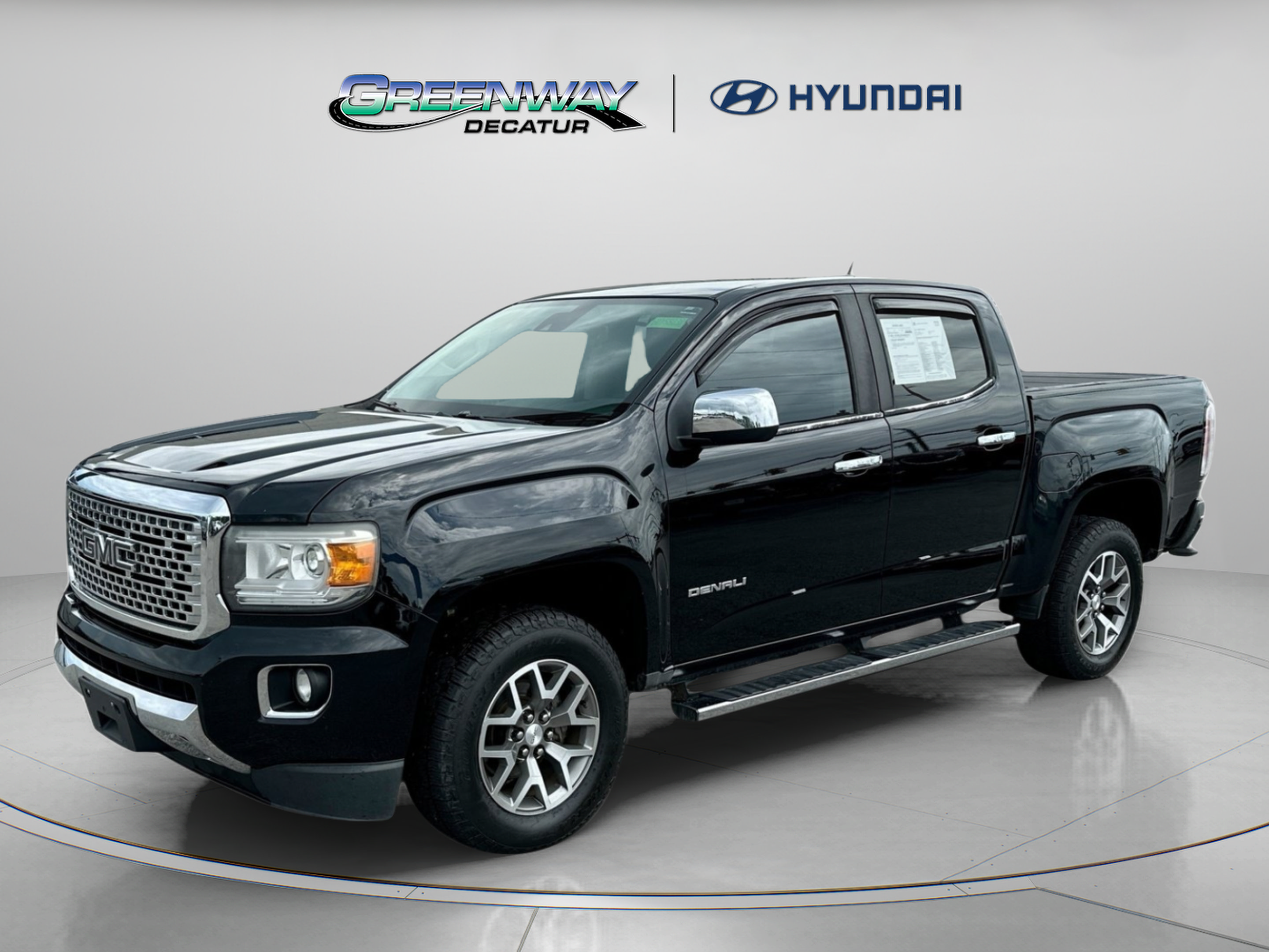 Used 2017 GMC Canyon Denali AWD/4WD image 3