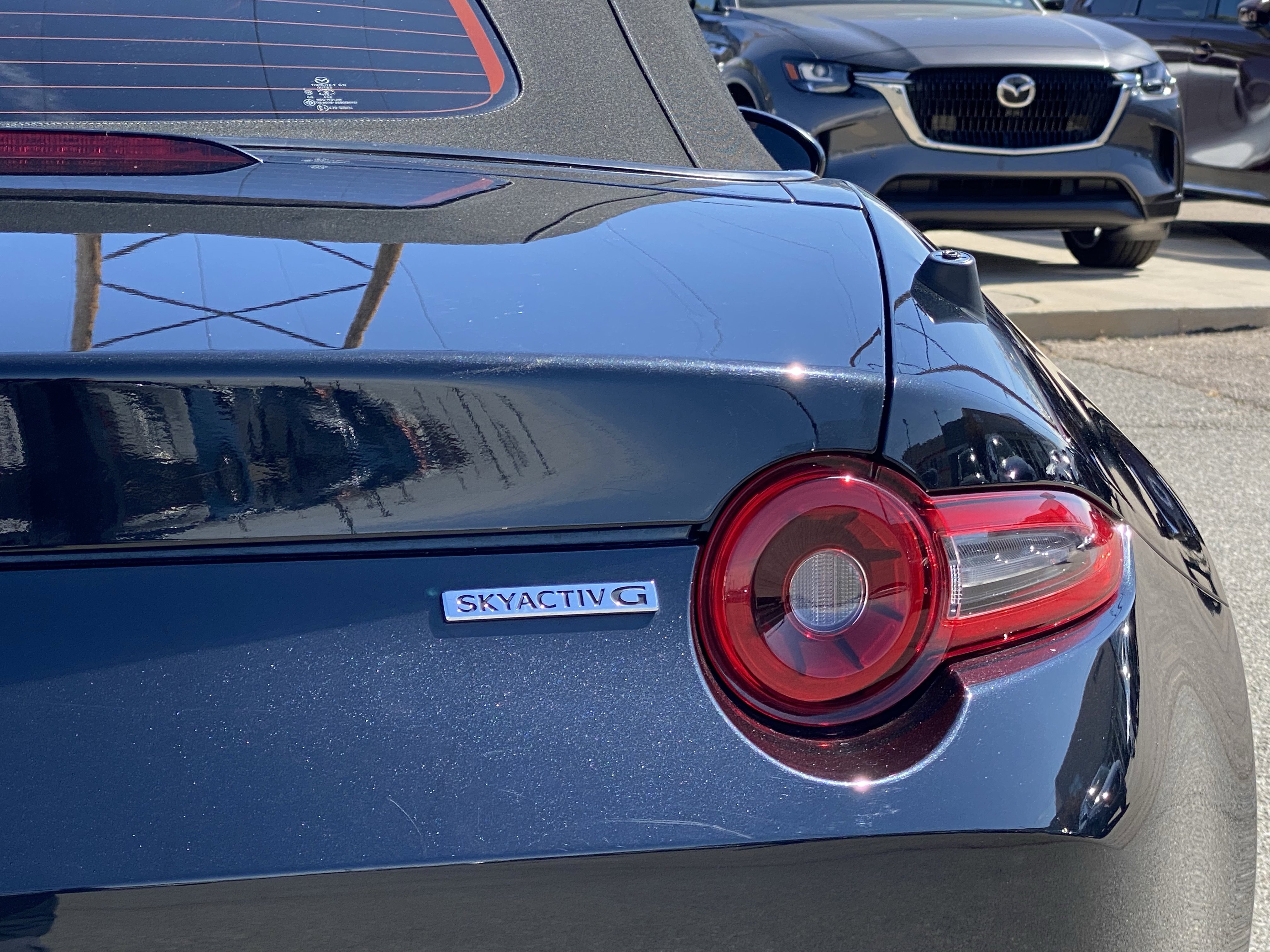 Used 2024 MAZDA MX-5 Miata Grand Touring w/ Weather Package image 19