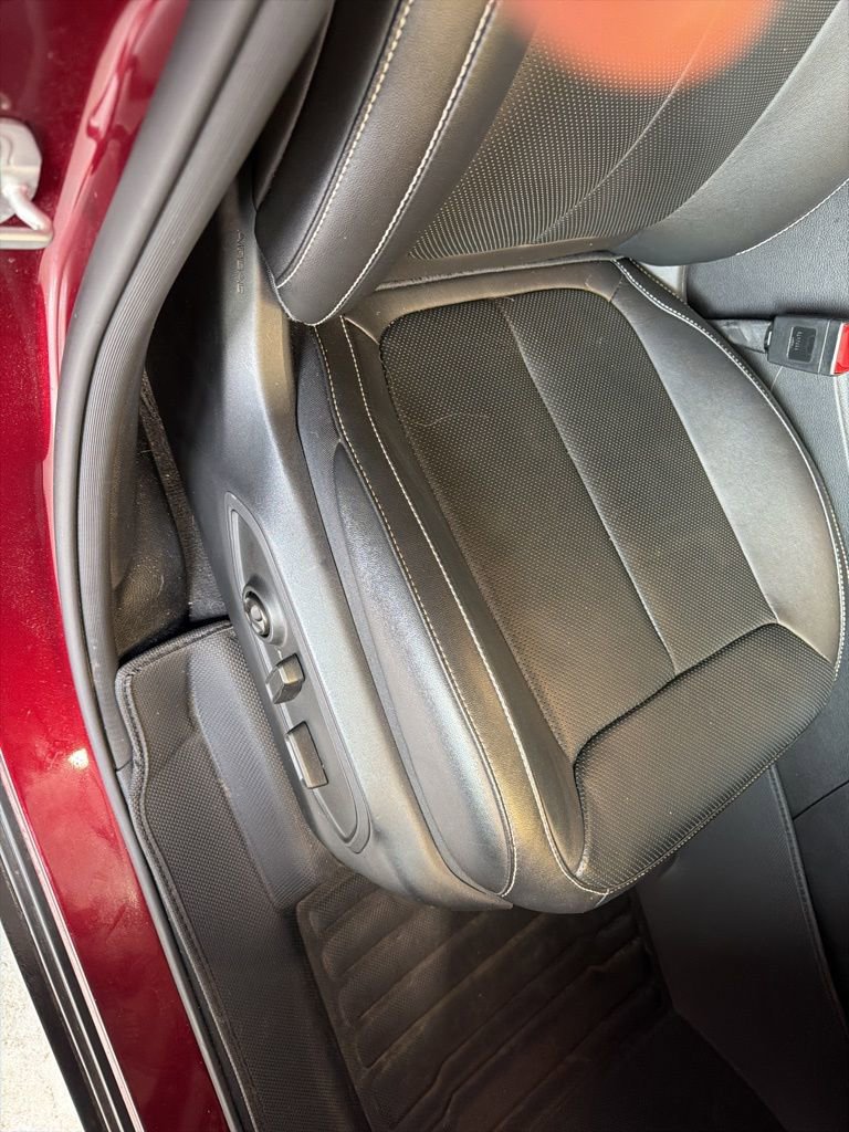 Used 2023 Jeep Grand Cherokee Limited w/ Luxury Tech Group II image 23