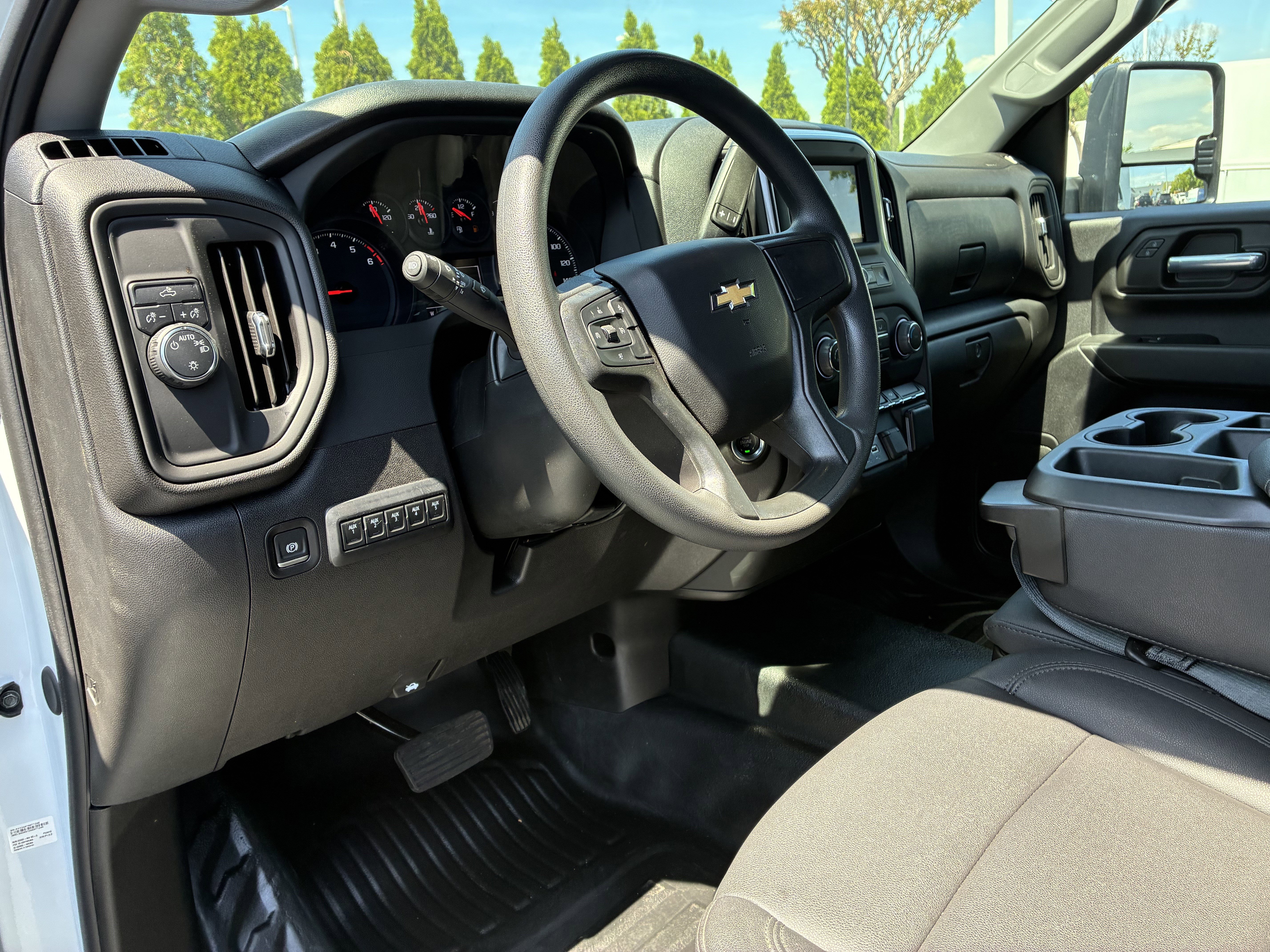 Used 2025 Chevrolet Silverado 2500 W/T w/ WT Convenience Package RWD image 26