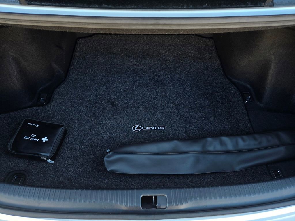 Used 2017 Lexus IS 300 AWD w/ Navigation System Package image 35