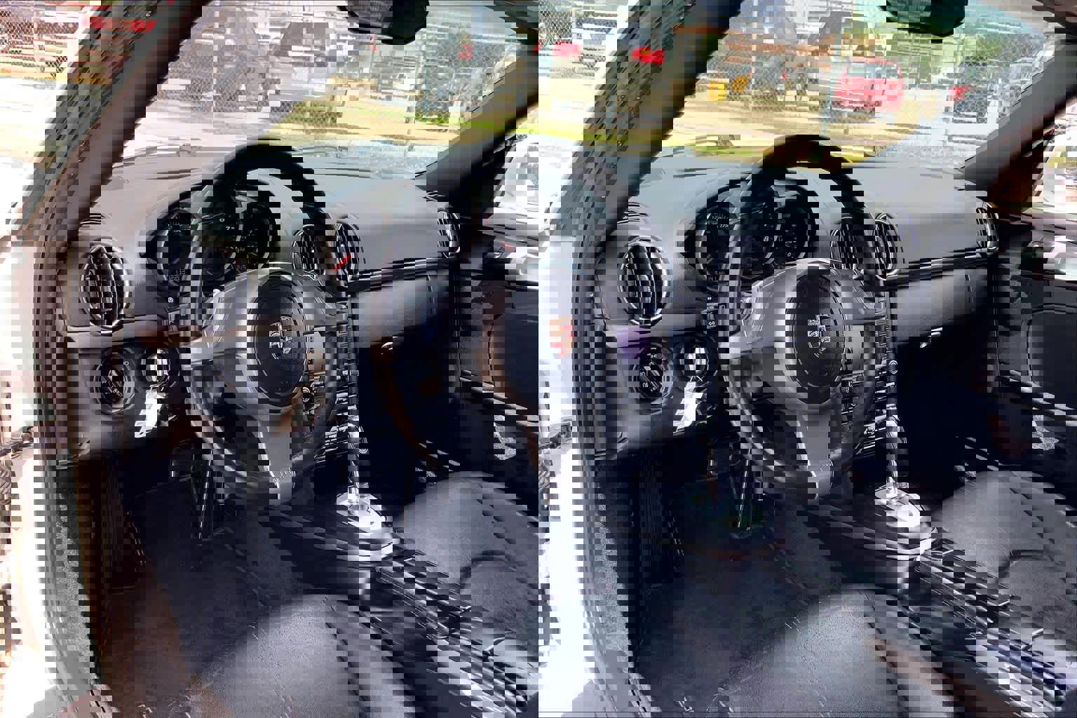 Used 2010 Porsche Cayman image 12