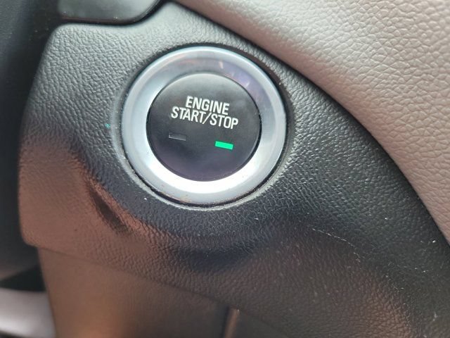 Used 2021 Chevrolet Equinox LS w/ LS Convenience Package FWD image 30