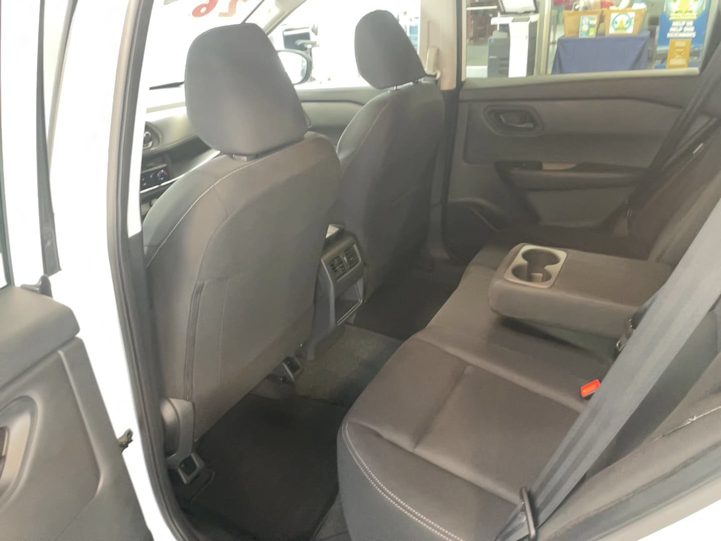 Used 2026 Nissan Rogue S AWD/4WD image 18