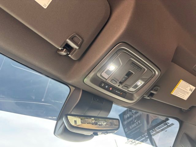 Used 2025 Chevrolet Silverado 2500 LTZ w/ LTZ Convenience Package image 22