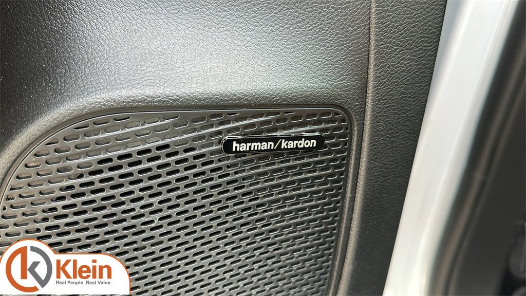 Used 2024 Chrysler Pacifica Pinnacle w/ Trailer Tow Group image 14