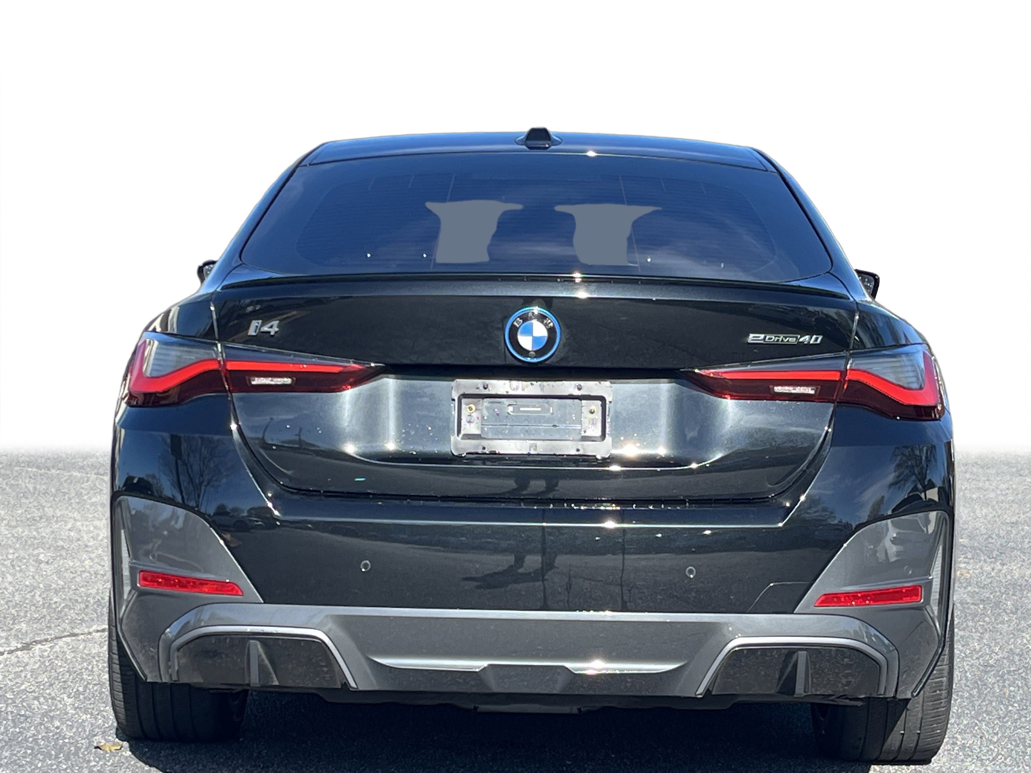 Used 2023 BMW i4 eDrive40 w/ M Sport Package image 27