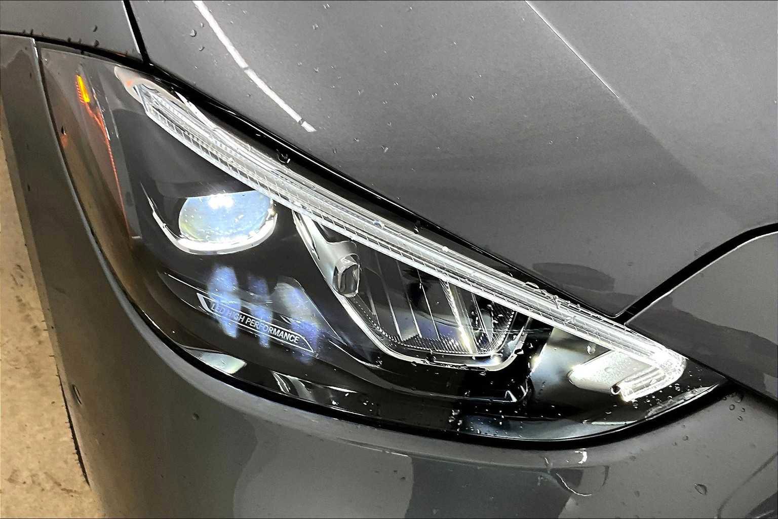 New 2025 Mercedes-Benz C 300 4MATIC Sedan image 13