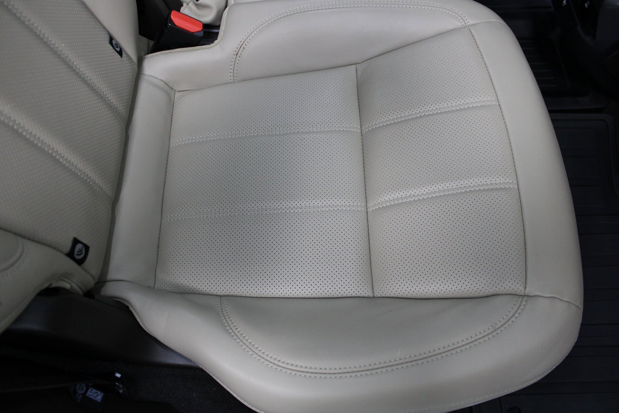 Used 2019 Land Rover Range Rover Sport HSE image 25