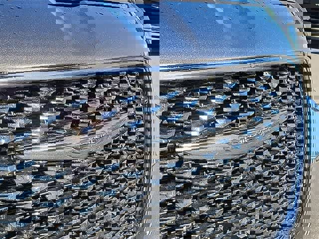 Used 2023 Chrysler 300 Touring w/ Sport Appearance Package image 35